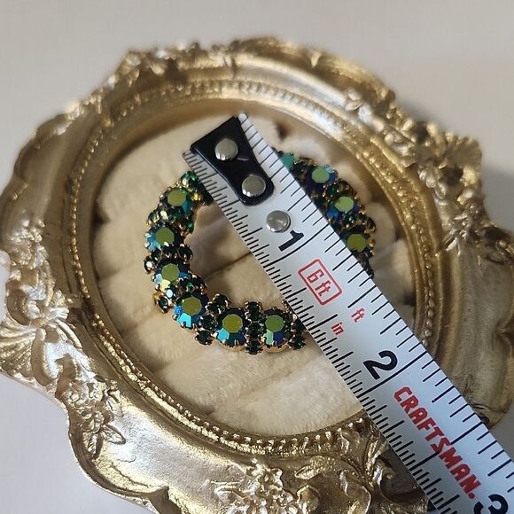 Vintage Gold Tone and Blue Aurora Borealis Rhinestone Crystal Circle Brooch - Picture 3 of 4